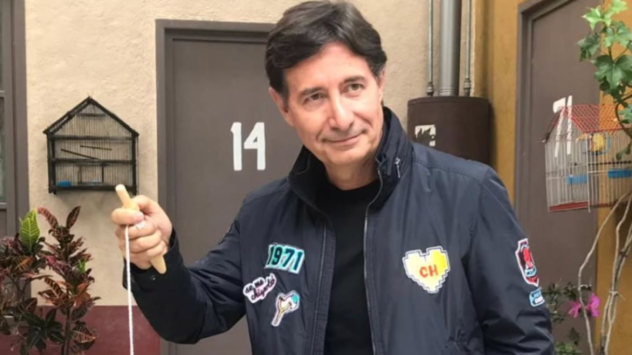 Florinda Meza y Chespirito en una escena de la vecindad de El Chavo del 8.