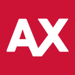 Alicia Villarreal en un concierto, haciendo la señal de auxilio por violencia de género.  